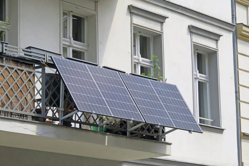 Die richtige Balkon-Solaranlage wählen: Ein Leitfaden zu allen Watt Größen