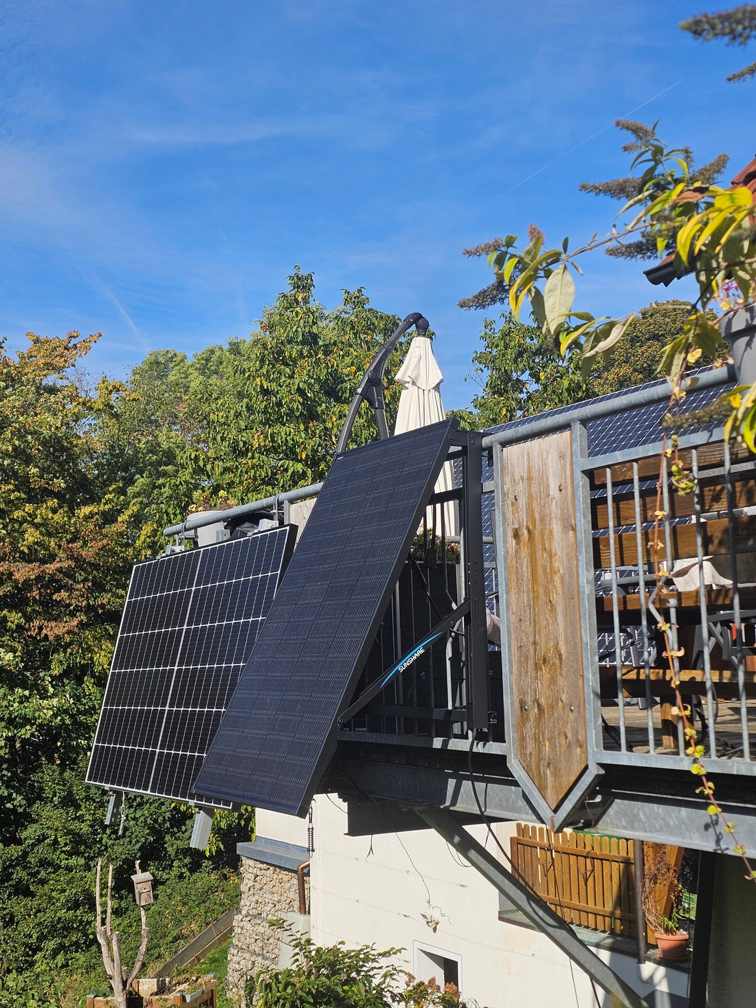 Sunshare Glory im Praxistest: Wenn ein Balkonkraftwerk wirklich für den Balkon gemacht ist