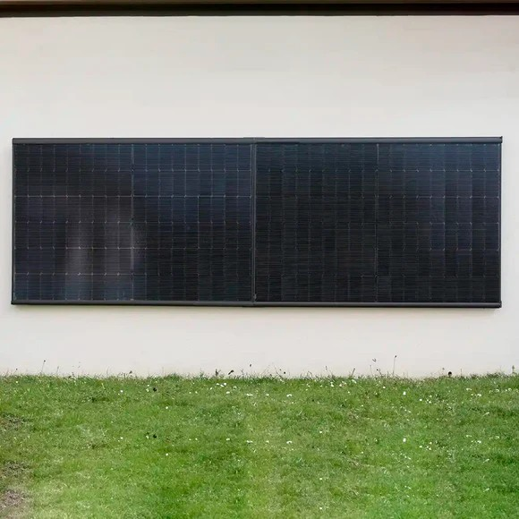 Balkonkraftwerk Tri 1365Wp/800W mit Zendure Solarflow 2400Pro und WandPV horizontal Montageset