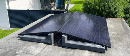 Balkonkraftwerk & Zendure Solarflow 800Pro mit Wattstone 15° Feinbeton Aufständerung - Solarfabrik